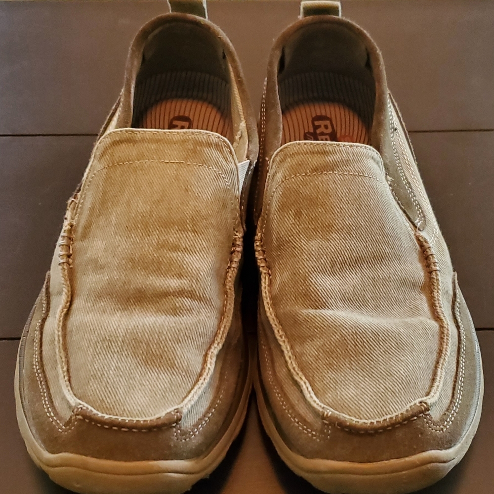 Skechers Relax Memory Foam